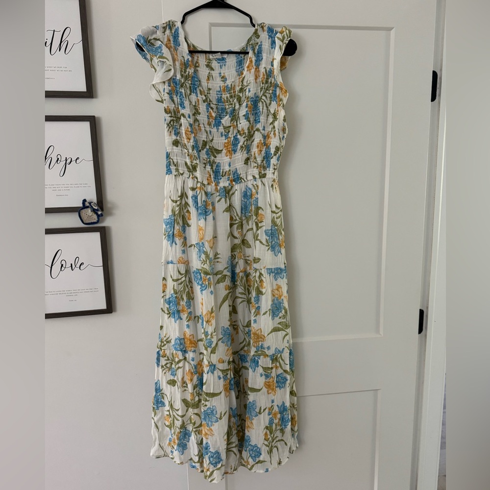 Floral Maxi Dress with Ruffle Sleeves